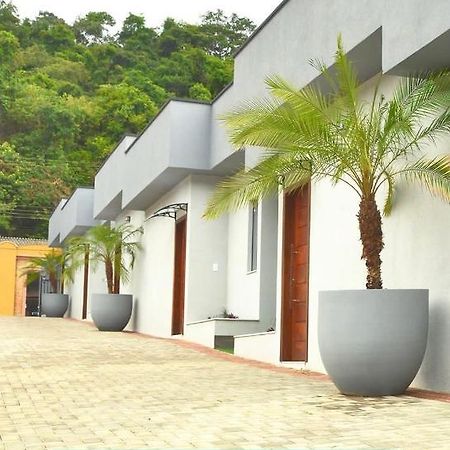 Pousada Familia Bueno Monte Alegre do Sul Exterior photo