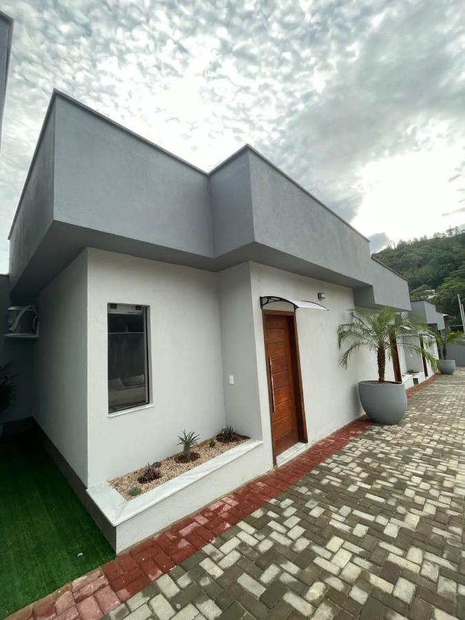 Pousada Familia Bueno Monte Alegre do Sul Exterior photo