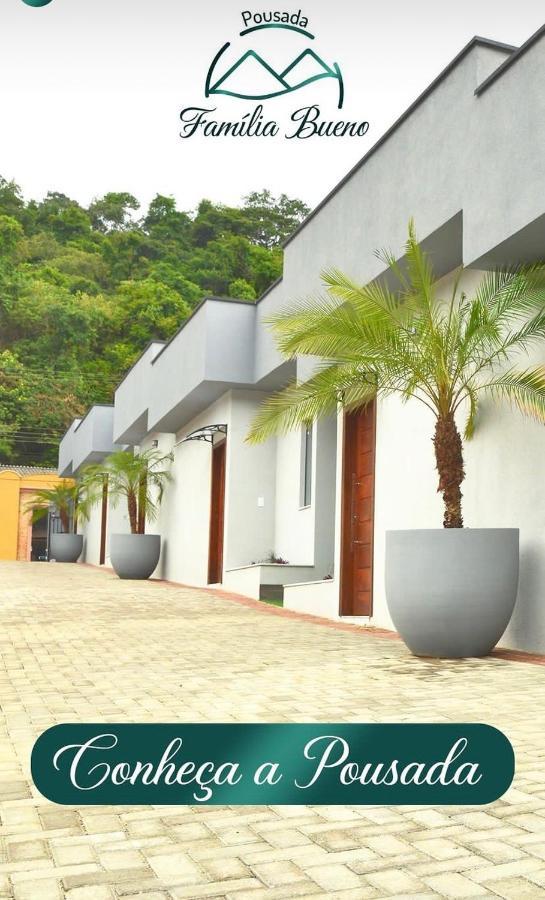 Pousada Familia Bueno Monte Alegre do Sul Exterior photo